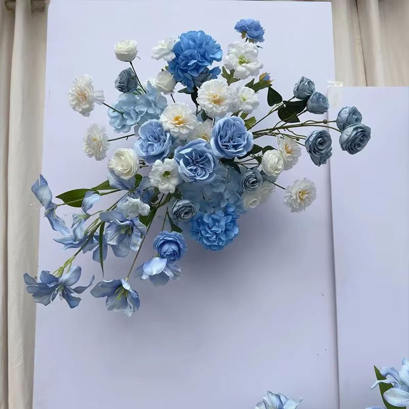 Künstliche Blumen-Girlande in Blau und Weiß für Hochzeiten und Events als hängendes Dekorations-Element - Bild 4