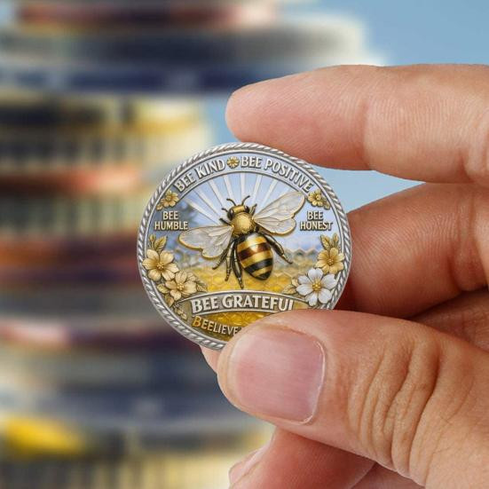 Bee Kind Bee Positive Herausforderungsmünze Goldfarbene Inspirierende Biene Gedenkmünze aus Alloy mit Wabenstruktur - Bild 2