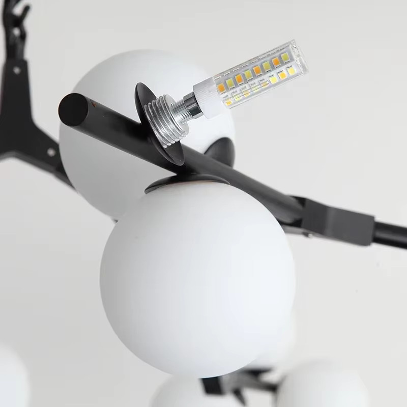 SANDYHA LED Hängelampe mit Glaskugeln im Zweig-Design, modern Deckenleuchte aus Glas und Metall in Transparent und Weiß für Wohnzimmer, Esszimmer oder Schlafzimmer - Bild 2