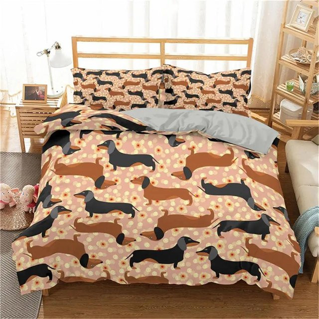 Bettwäscheset mit Cartoon-Dackel von Your Warm Home in Pink, bestehend aus Bettbezug und Kissenbezügen aus Polyester, B/H: 135 x 200 cm und 70 x 133 cm - Bild 1