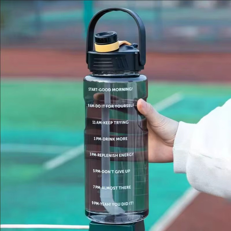 Fantia Sport-Wasserflasche in Blau mit großem Fassungsvermögen, auslaufsicherem Strohhalm und Zeitmarkierung für Sport und Outdoor - Bild 4