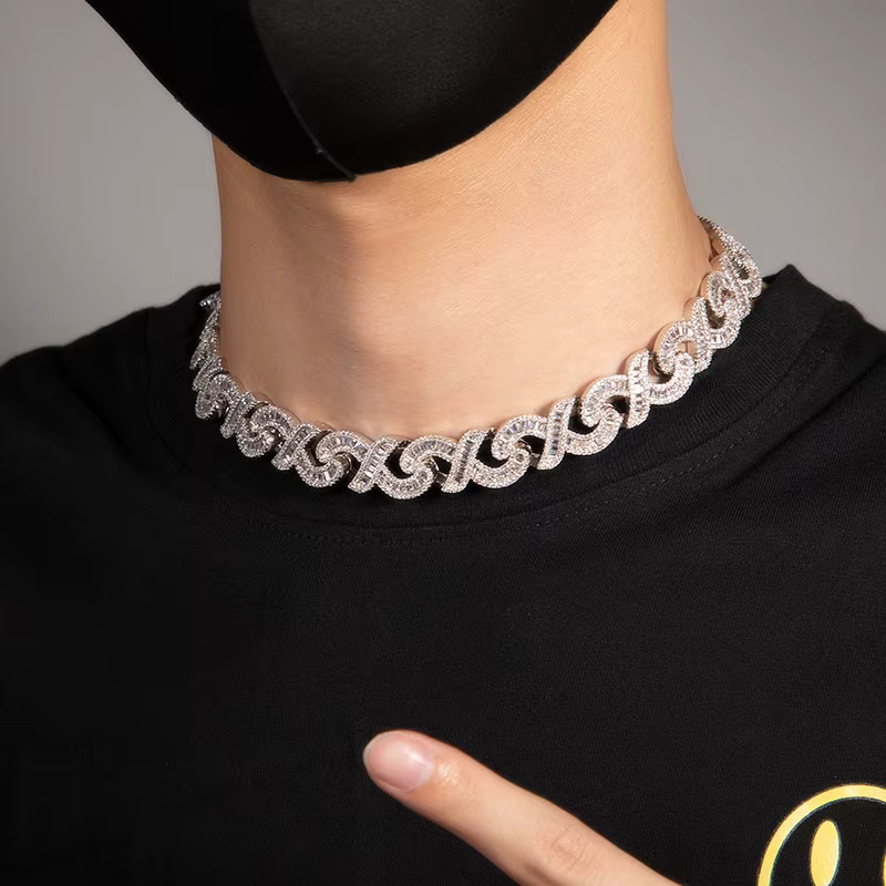 Uwin Halskette Kreuz Cuban Link, Messing, Silber, Zirkonia, Unisex - Bild 2