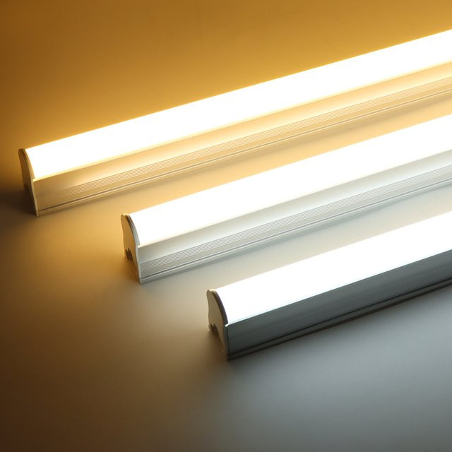 MALITAI T5 LED-Röhrenlichtleiste in Weiß, 15 W, Warmweiß, Länge: 50 cm - Bild 1