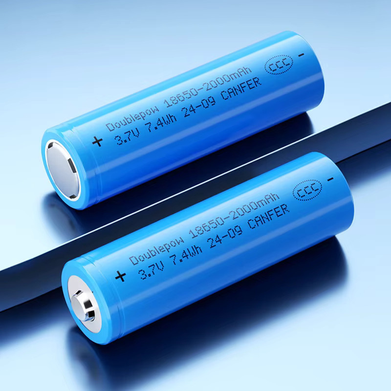 DOUBLEPOW ICR 18650 Lithium-Ionen Akku Set mit USB-Ladegerät, 2000 mAh, 3,7 V, Blau - Bild 3