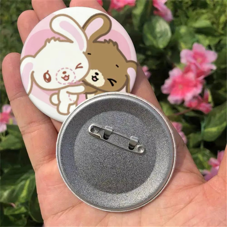 Kawaii Anime Sugarbunnies Runde Brosche aus Metall in Multicolour für Cosplay und Sammler, Durchmesser: 25 mm, 32 mm, 44 mm und 75 mm - Bild 2