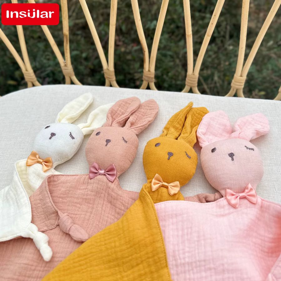 Insular Cartoon-Kaninchen-Handtuch aus Baumwoll-Musselin in Rosa für Neugeborene - Bild 3