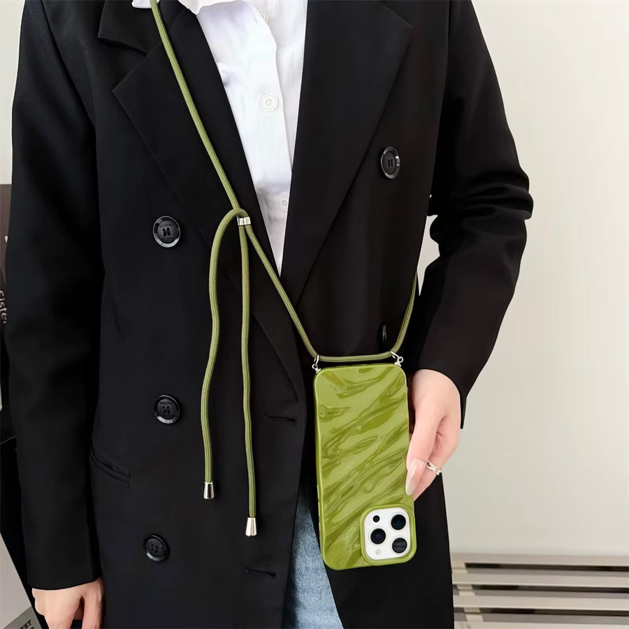 Xeber Crossbody Lanyard Handyhülle mit glänzendem Wellen-Design aus weichem Silikon für iPhone, Farbe: Purple - Bild 3