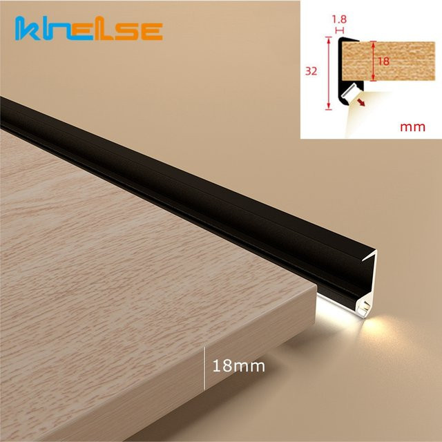 FÜHRTE LED Aluminium Profil Schiene mit Bewegungssensor für Schränke und Garderoben in Silber, 45 Grad Schräge - Bild 1