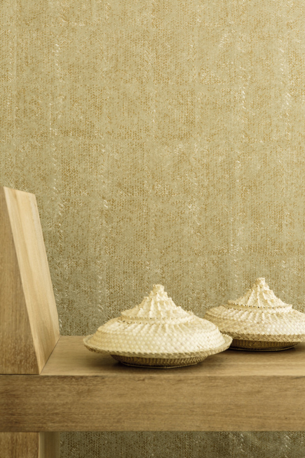 Tapete Laca Salvaje von Elitis in Gold und Beige mit geometrischem Abstract-Muster und Glanzeffekt - Bild 1