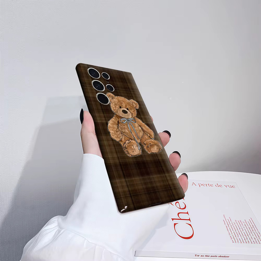 Stoßfeste Teddybär-Handyhülle in Braun mit Karomuster für Samsung Galaxy S25 Ultra, S24 und S23 Ultra Plus - Bild 3