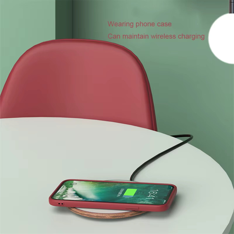 Apple Flüssigsilikon Schutzhülle für iPhone SE 2020, iPhone SE 2022, iPhone 7, iPhone 8, iPhone 6, iPhone 6s, iPhone 6s Plus und iPhone 7 Plus in Rot - Bild 2