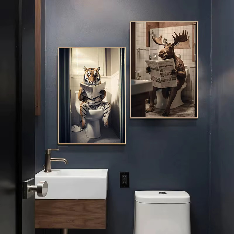 Vintage-Poster von Potdemiel mit lustigen Tieren auf der Toilette als HD-Leinwanddruck für deine Badezimmer-Dekoration in Mehrfarbig - Bild 2