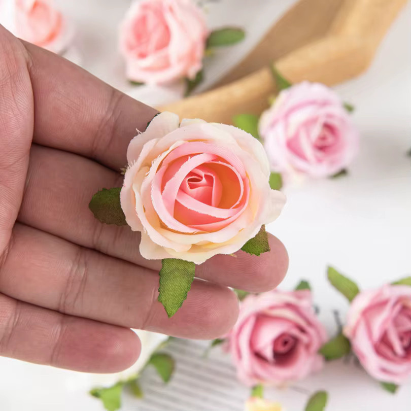 TTCY Künstliche Seidenrosen Köpfe in Multicolour für DIY Dekorationen, Hochzeiten und Kränze, 50 Stück - Bild 3