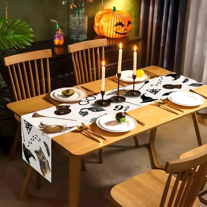 VIKAMA Halloween-Tischläufer aus Leinen mit Hexen- und Zauberer-Print, Länge: 150 cm - Bild 3