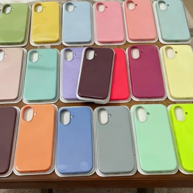 Stoßfeste Flüssigsilikon-Handyhülle für Apple iPhone 17 Pro Max, 16, 15, 14, 13 Pro Max in Grau und Multicolour - Bild 1