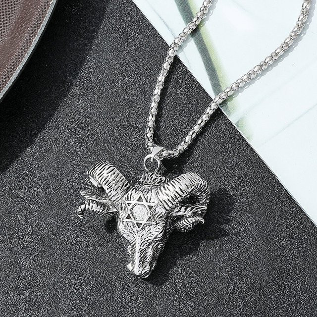 TAKARA TOMY Halskette, Ziegenkopf-Anhänger, Edelstahl, Silber, Unisex - Bild 1