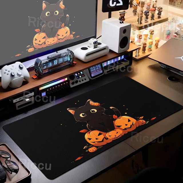 Riccu XXL Mauspad mit Katzenmotiv in Schwarz als große Schreibtischunterlage für PC und Tastatur - Bild 1
