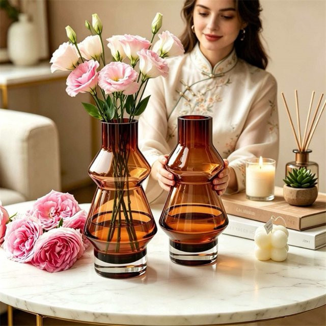 Moderne geometrische Glasvase in Kürbisform, dekorative Tischvase in Orange und Braun für dein Wohnzimmer oder den Esstisch - Bild 1