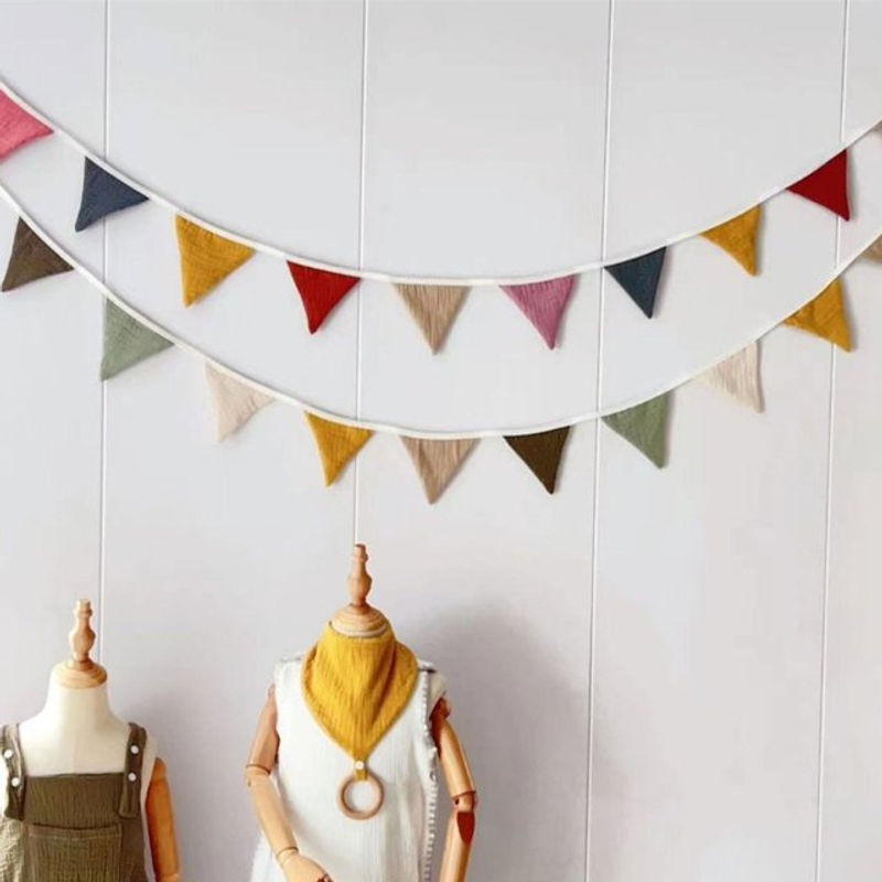 Mehrfarbige Textil-Wimpelgirlande mit geometrischen Dreiecksflaggen für Hochzeit, Geburtstag und Babyparty - Bild 1
