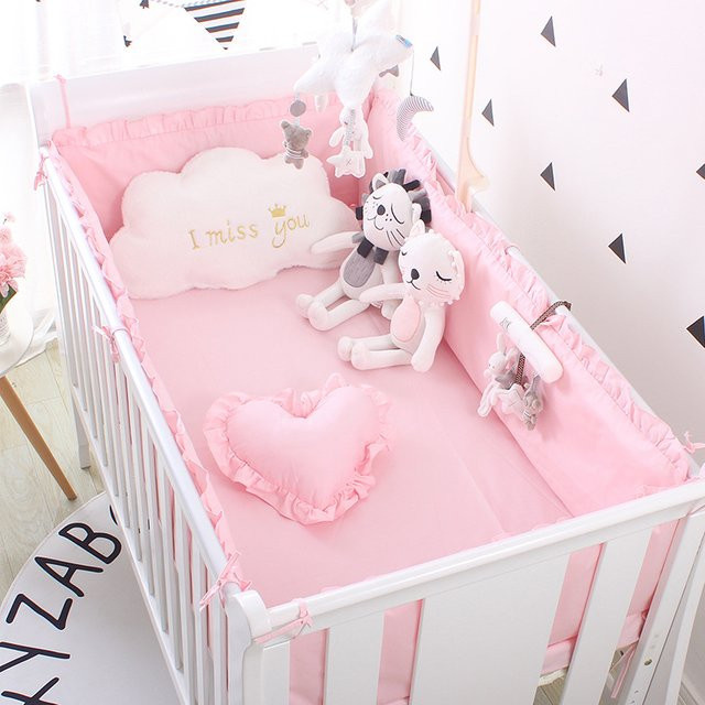 5-teiliges Baby Bettwäsche Set für Kinderbetten inklusive 4 Stoßfangern und Bettlaken in Grau oder Pink, Maße: 60 x 120 cm - Bild 1