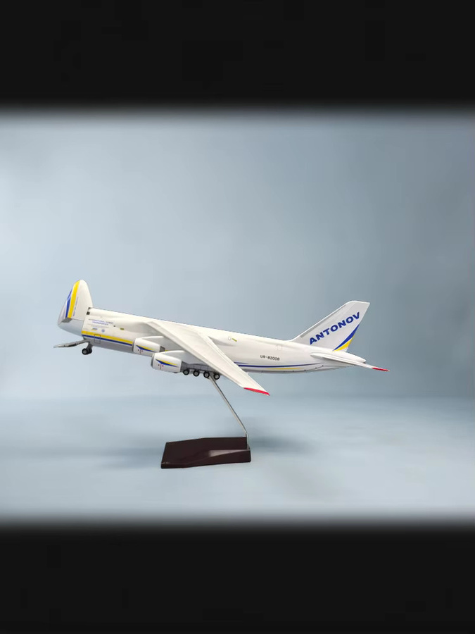 ZOCO Antonov AN-124 Flugzeugmodell-Bausatz, 1:165, mit öffnungsfähiger Kabine und Ständer - Bild 3