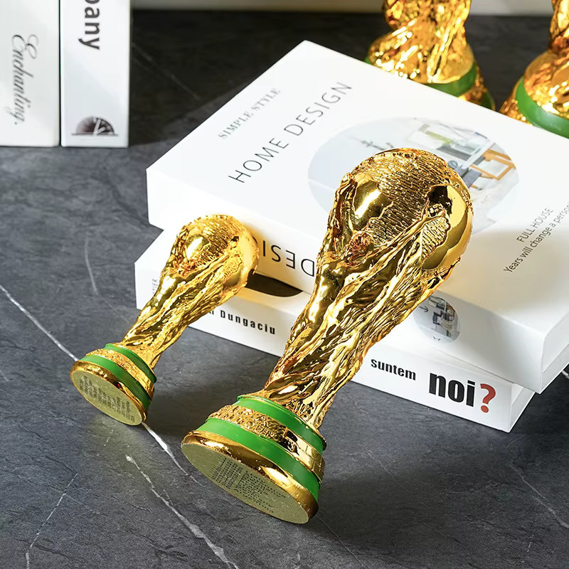 Panini FIFA 2026 Weltmeisterschaft Trophäenmodell, Ornament, ab 14 Jahren - Bild 3
