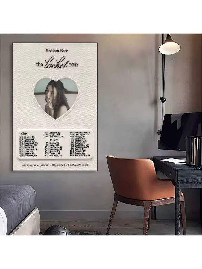 Selbstklebendes Anime-Poster Madison Beer Medaillon Illustration in Weiß zur Raumdekoration - Bild 6