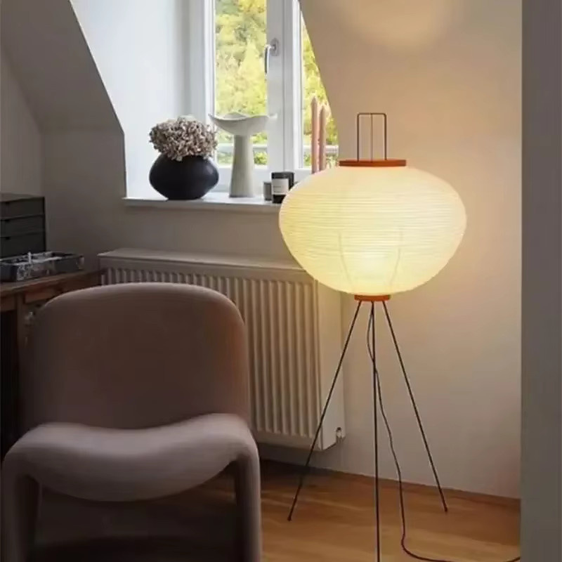 Noguchi Akari Stehleuchte aus Reispapier in Weiß, Japanisches Wabi Sabi Design für Wohnzimmer und Schlafzimmer - Bild 3