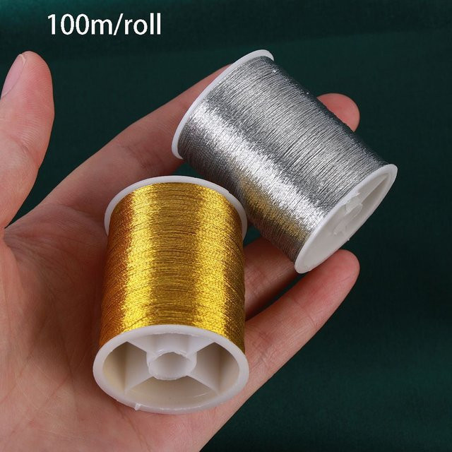 Langlebiger Polyester-Nähgarn für Overlock- und Kreuzstich-Nähmaschinen in Gold und Silber, 100 Meter - Bild 1