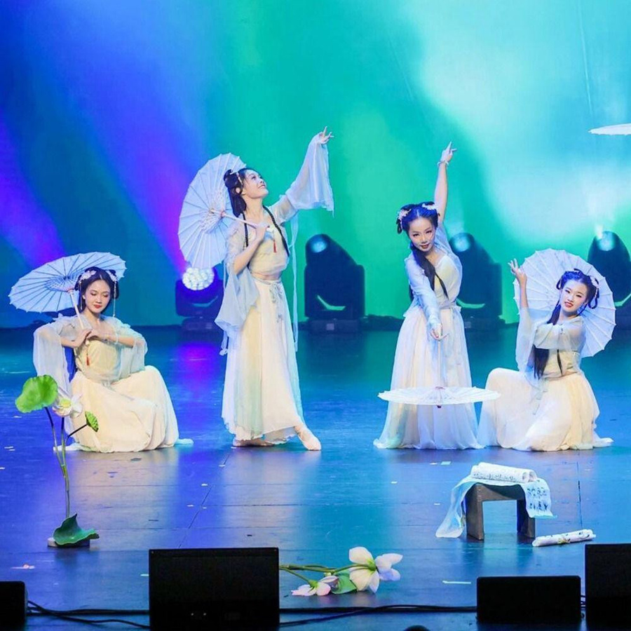 HNyouchuang Tanzschirm aus Seidenstoff in Weiß im klassischen japanischen Stil für Tanzaufführungen, Durchmesser: 56 cm - Bild 5