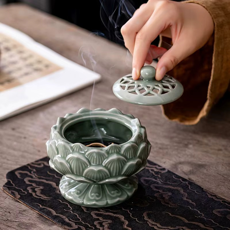 Lotus-Keramikplatte als Weihrauchbrenner in Grün mit floralem Design für Aromatherapie - Bild 4