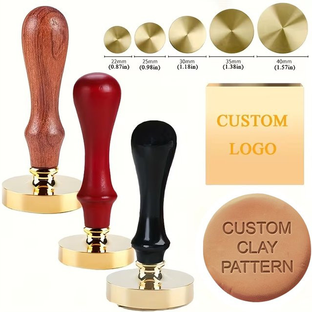 Personalisierter Keramikstempel für Ton mit individuellem Logo und Design in Multicolor - Bild 1
