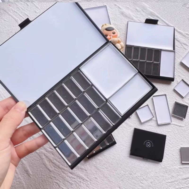 Magnetische Aquarell Box TN aus Metall in Schwarz für unterwegs und Anfänger - Bild 4