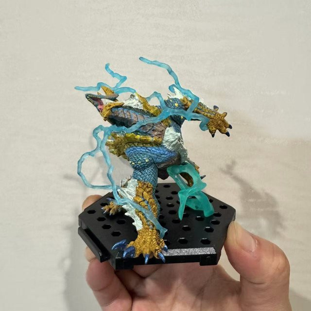 Yiran toy 1 Monster Hunter World Ice Borne Zinogre Drachenfigur Actionfigur - Bild 1
