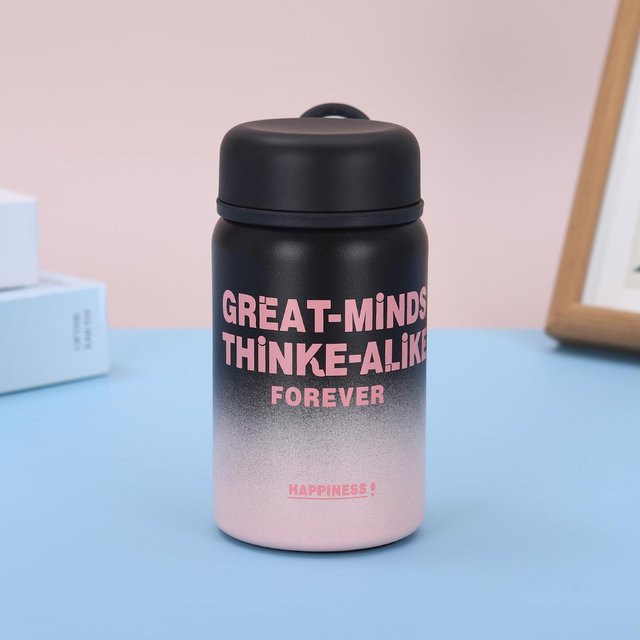 Yiran Furniture Thermosbecher mit Deckel und Buchstaben-Design, Tragbarer Mini Taschenbecher für Kinder und Schüler, 350 ml, Pink, Weiß, Multicolour - Bild 1
