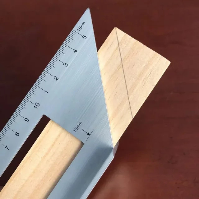 Multifunktionales quadratisches 45/90-Grad-Messgerät und Winkellineal aus Aluminium in Silber für die Holzbearbeitung - Bild 1