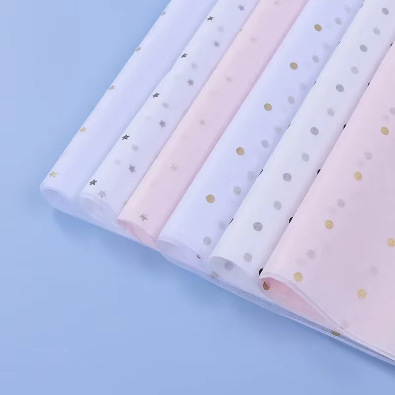 10 Blatt Seidenpapier für Blumenverpackungen und DIY-Bastelarbeiten mit Stern, Liebe und Punktmuster in Weiß, B: 50 cm, H: 70 cm - Bild 1