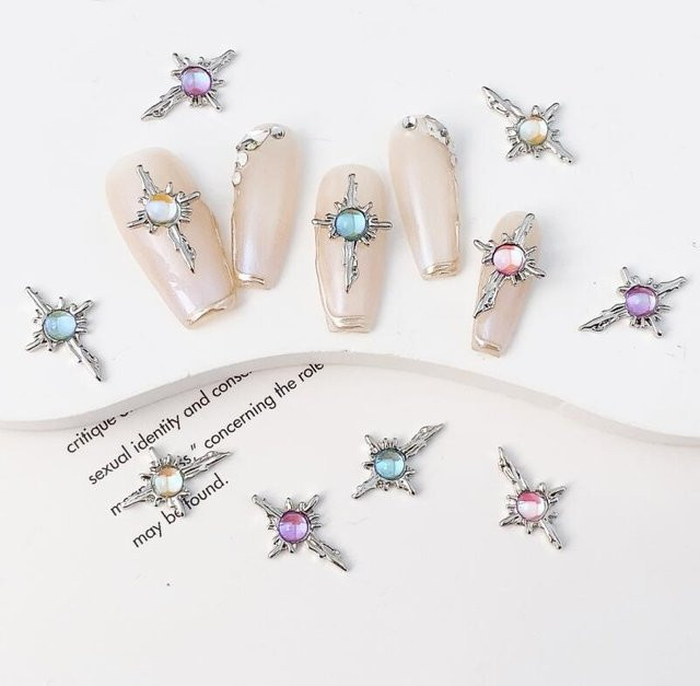 10 Stück Nail Art Charms Stern und Herz, Silber, Legierung - Bild 1