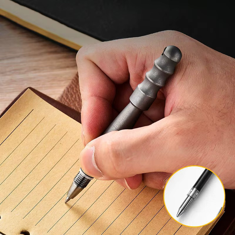 Multifunktionaler taktischer Titan Schreibstift mit Fensterbrecher und Schlüsselanhänger aus Metall - Bild 1