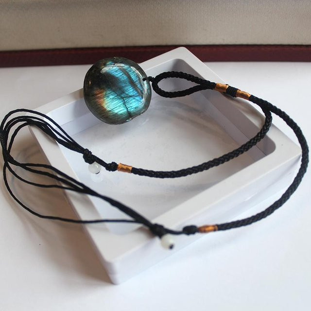 Halskette mit Mondstein und Labradorit Anhänger, Unisex - Bild 1