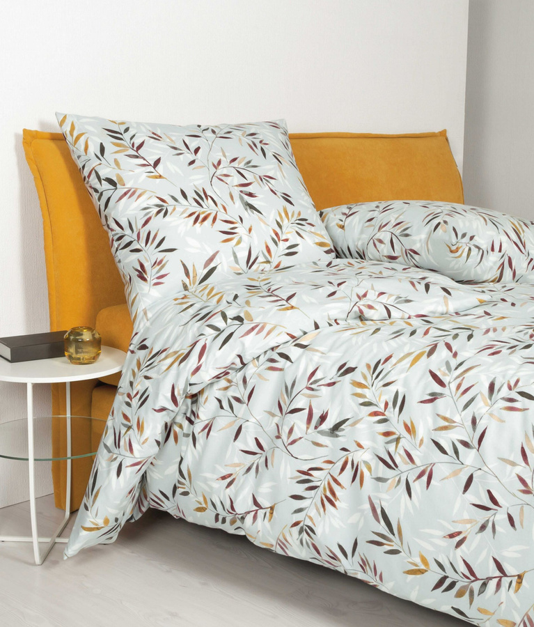 Janine Biber Bettwäsche Davos mit Blättern und Zweigen aus Baumwolle, Farbe Grau, B/H: 155 x 220 cm und 80 x 80 cm - Bild 1