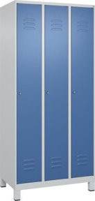 C+P Spind Classic PLUS Garderobenschrank mit 3 Abteilen, Füße, Zylinderschloss und 3 Garderobenhaken, H x B x T: 195 x 90 x 50 cm - Bild 1