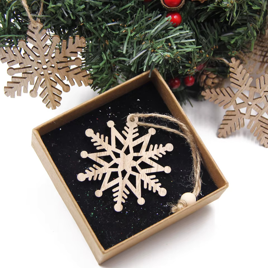 9er Set Tissy Weihnachts Schneeflocken Anhänger aus Holz in Beige zur Dekoration - Bild 3
