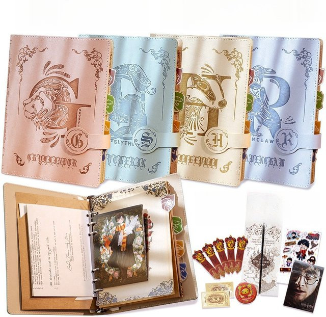 Bandai Vintage Anime Notizbuch mit Hardcover und gepunkteten Seiten aus Kunstleder in Multicolour - Bild 1
