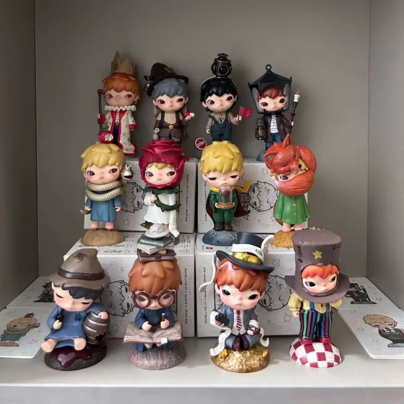 POP MART Hirono X Le Petit Prince Blind Box Serie Anime Figur als dekoratives Desktop Spielzeug in Multicolor - Bild 2