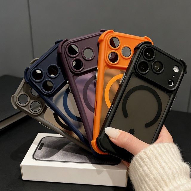 Stoßfeste Armor-Hülle mit MagSafe für iPhone 17 Air, 16, 15 und 14 Pro Max, magnetische matte Hartschale, transparent oder schwarz - Bild 1