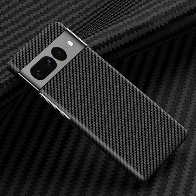 Stoßfeste Handyhülle mit Carbonfaser-Muster für Google Pixel 7 Pro, 7A und 8 Pro aus hartem PC in Schwarz, Lila, Blau oder Rot - Bild 1