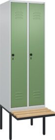 C+P Spind Classic PLUS Garderobenschrank mit Sitzbank, 2 Abteile, B/T/H: 212 x 60 x 81,5 cm, mit Sicherheits-Drehriegel, 4 Garderobenhaken und mittiger Trennwand, Buche-Hartholz und Stahl - Bild 1