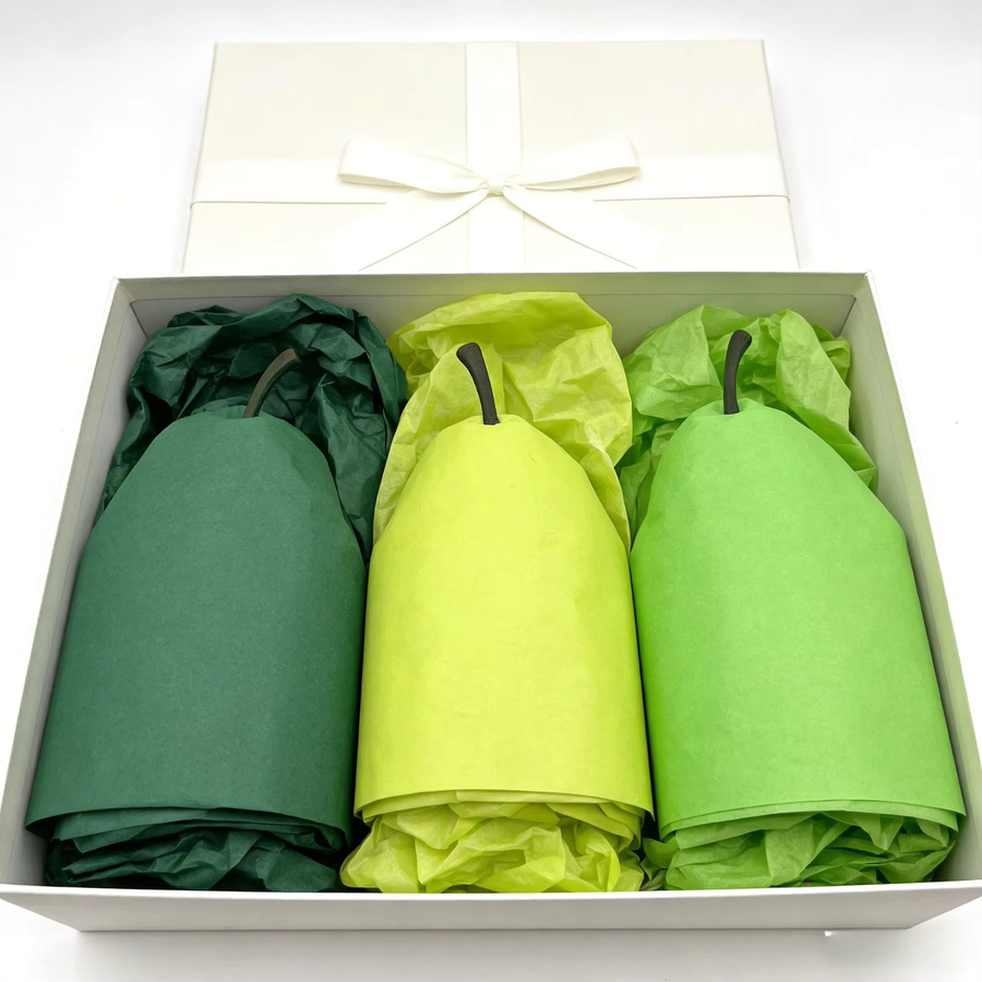 30 Blatt grünes Geschenkpapier mit Schneeflocken-Design, B: 50 cm, T: 35 cm - Bild 1