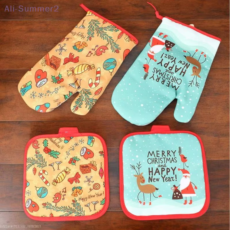 Weihnachtliches Ofenhandschuhe und Topfhalter Set mit Santa Claus und Schneeflocken Muster in Multicolour - Bild 2